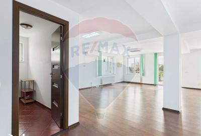 Spațiu comercial, de 85 mp, în Central - 1