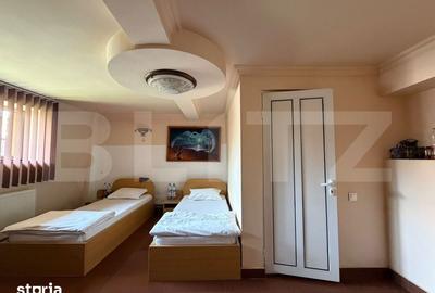 Casă cu 9 camere cu Teren 868 Mp în Micro 1 - 1