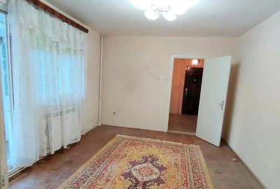 Apartament cu 2 camere semidecomandat în Cornișa