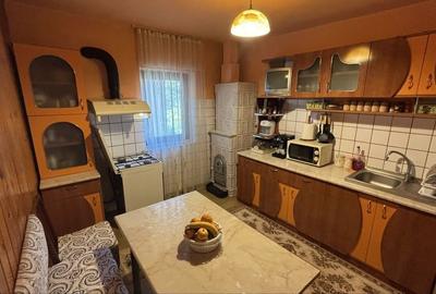 Apartament cu 3 camere decomandat în Central - 2
