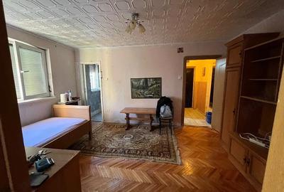 Apartament cu 2 camere nedecomandat în Vitrometan
