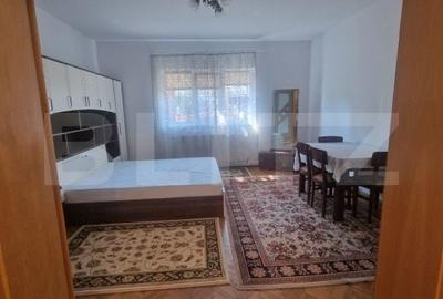 Apartament cu 3 camere în Florilor