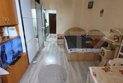 Garsonieră decomandată, mobilată în Țiglina 1