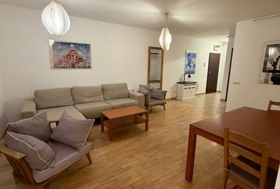 Apartament cu 3 camere semidecomandat, mobilat în Otopeni