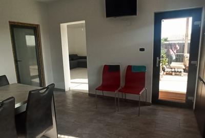Casă cu 3 camere cu Teren 1100 Mp în Vladimirescu - 2