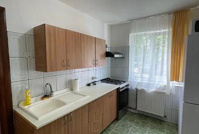 Apartament cu 3 camere semidecomandat în Vest - 2