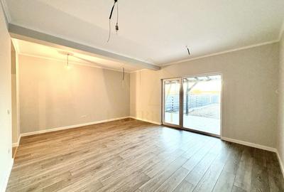 Duplex cu 4 camere cu Canalizare în Remetea Mare - 1