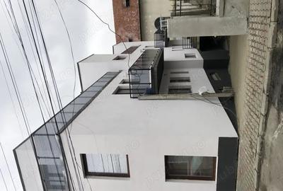 Spațiu comercial, de 45 mp, în Central