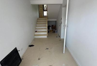 Casă cu 3 camere cu Teren 350 Mp în Bârnova - 2