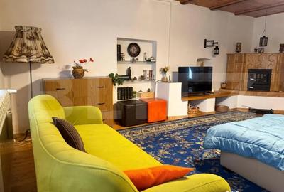 Casă cu 5 camere cu Teren 21111 Mp în Central