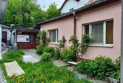 Casă cu 3 camere cu Canalizare în Sinaia - 2
