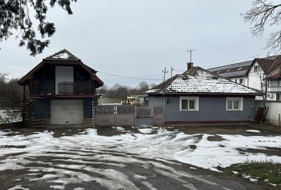 Casă cu 4 camere în Central - 1
