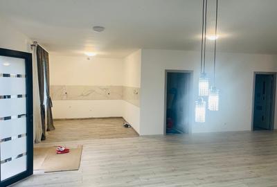 Casă cu 5 camere cu Canalizare în Scărișoara - 6