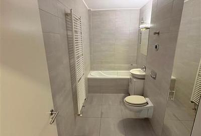 Apartament cu 2 camere nedecomandat, mobilat în Tractorul - 5