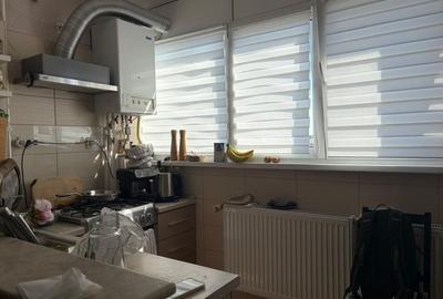 Apartament cu 2 camere decomandat, mobilat în Apărătorii Patriei - 12