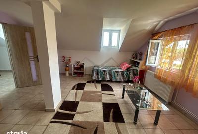 Casă cu 5 camere cu Teren 740 Mp în Central