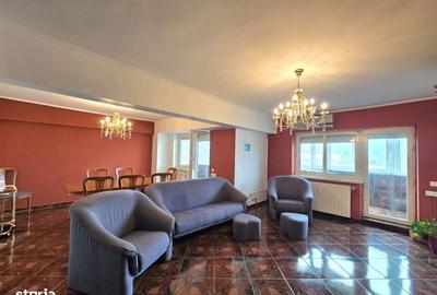 Apartament cu 3 camere în Unirii