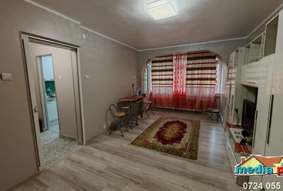 Apartament cu 2 camere semidecomandat în Micro 16 - 2