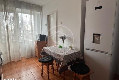 Apartament cu 3 camere semidecomandat în Cantemir - 10