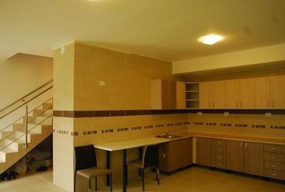 Casă cu 4 camere cu Teren 400 Mp în Buda - 4