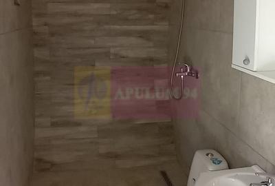 Spațiu comercial, de 216 mp, în Central - 2