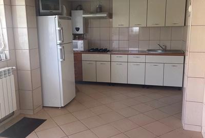 Casă cu Teren 2500 Mp în Sud - 2