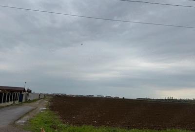 Teren de 4350 mp, în Vernești