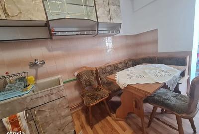 Apartament cu 3 camere decomandat în Griviței - 1