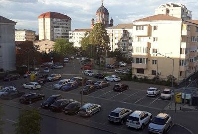 Garsonieră decomandată în Nufărul