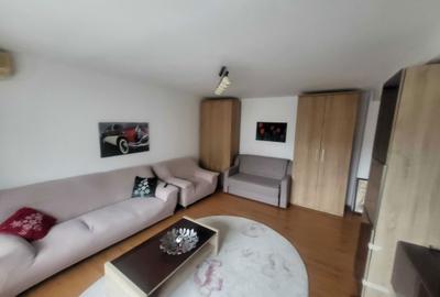 Apartament cu 3 camere în Central - 2