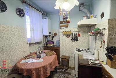 Apartament cu 3 camere decomandat în Tudor - 4