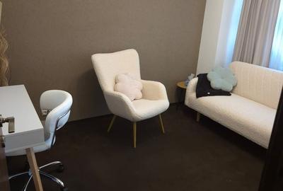 Apartament cu 4 camere în Unirii