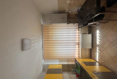 Apartament cu 2 camere decomandat în Micro 3