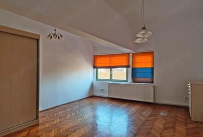 Apartament cu 4 camere semidecomandat în Ultracentral - 9