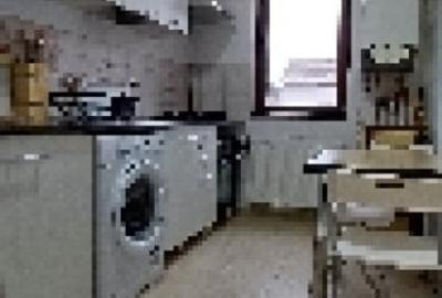Apartament cu 2 camere semidecomandat în Fundeni