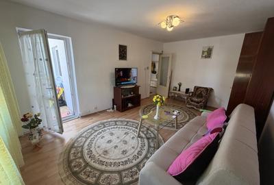 Apartament cu 3 camere decomandat în Cetate - 1