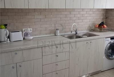 Casă cu 5 camere cu Teren 250 Mp în Sânmihaiu Român