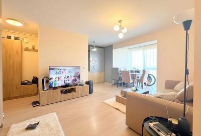Apartament cu 2 camere semidecomandat în Soarelui