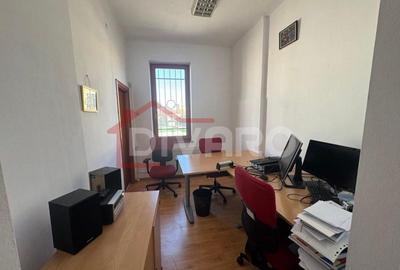 Casă individuală cu 12 camere cu Canalizare în Cotroceni - 5