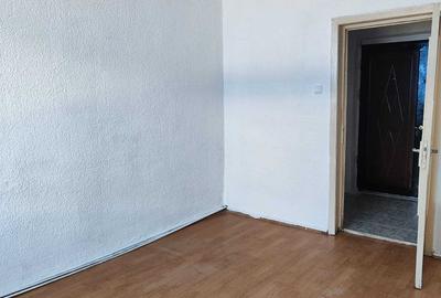 Garsonieră decomandată în Turnișor - 1