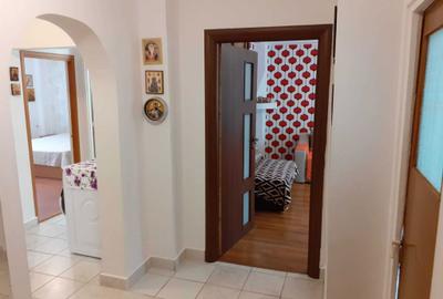 Apartament cu 3 camere decomandat în Nerva Traian - 2