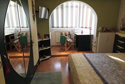 Garsonieră decomandată în Lujerului