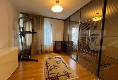 Apartament cu 5 camere semidecomandat în Central - 9