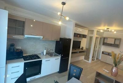 Apartament cu 3 camere decomandat în Central - 2