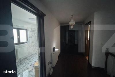 Casă cu 8 camere cu Teren 765 Mp în Ultracentral - 1