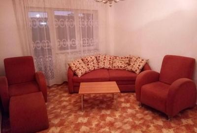 Apartament cu 3 camere semidecomandat în UTA