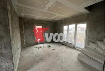 Casă cu 3 camere cu Teren 350 Mp în Moșnița Veche