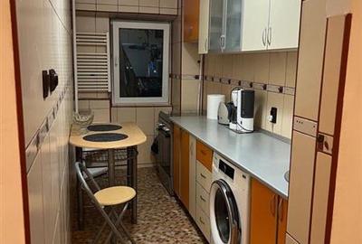 Garsonieră decomandată, mobilată în Vitan