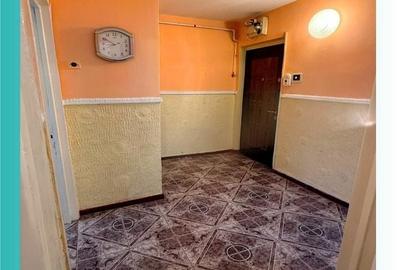 Apartament cu 3 camere semidecomandat în Banca Națională