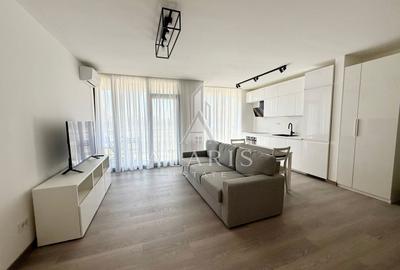 Apartament cu 2 camere semidecomandat, mobilat în Ultracentral